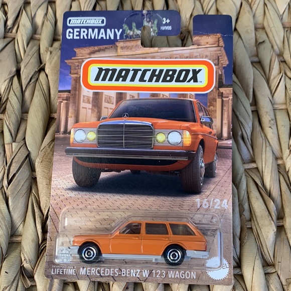 1980 Mercedes Benz W 123 Station Wagon Car Matchbox European Series 2024 Germany - Picture 6 of 6
